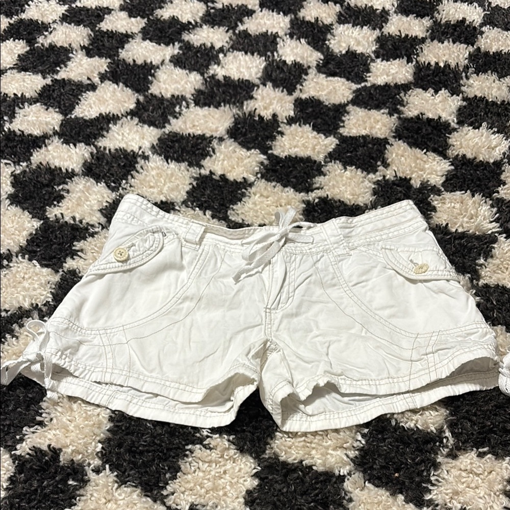 UNIONBAY Women's White Cargo Shorts